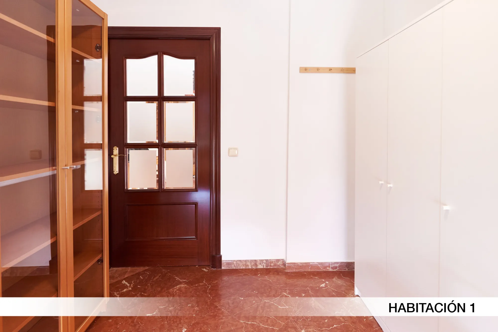 Private room in Seville photo 4