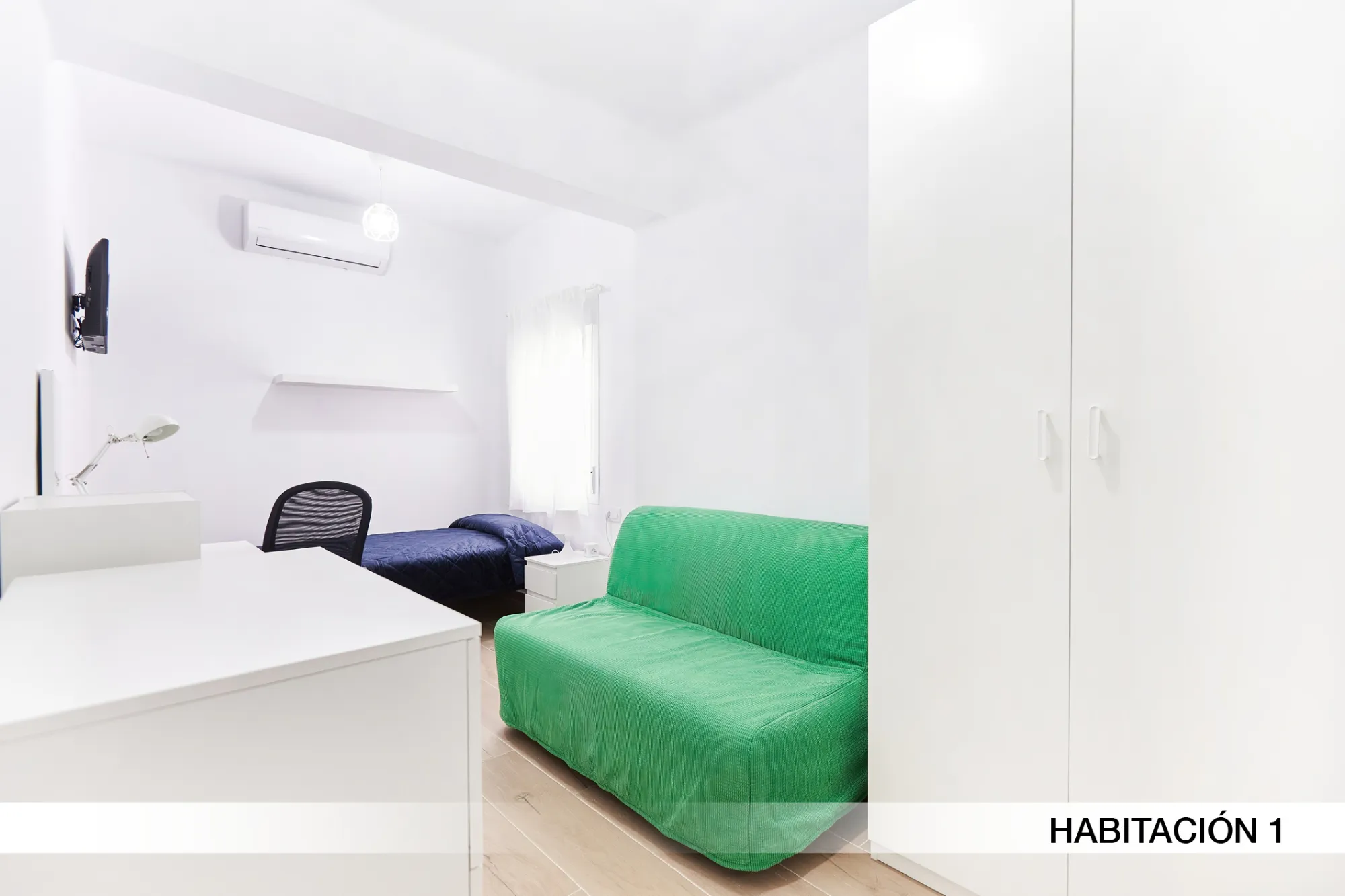 Private room in Seville photo 2