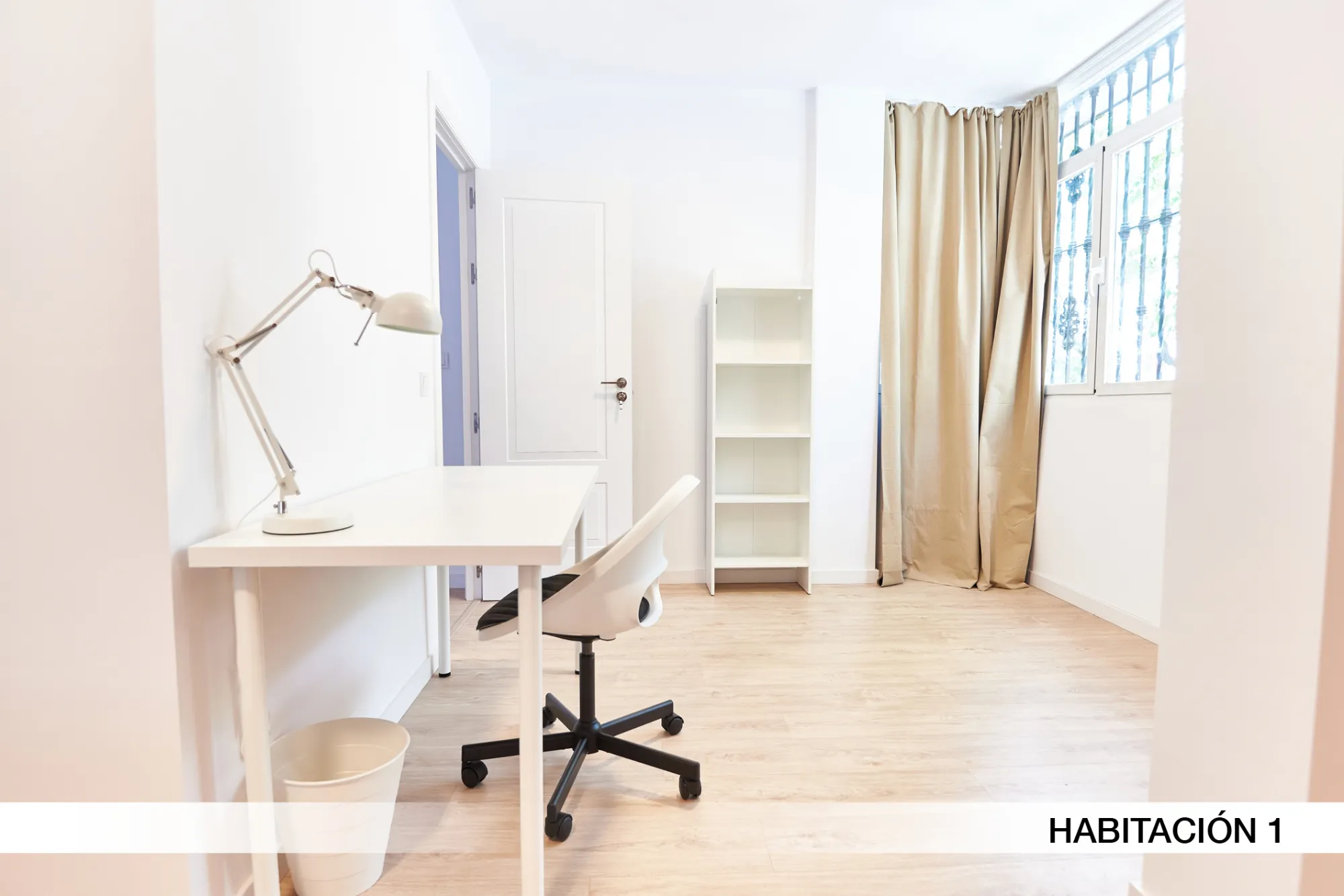 Private room in Seville photo 3