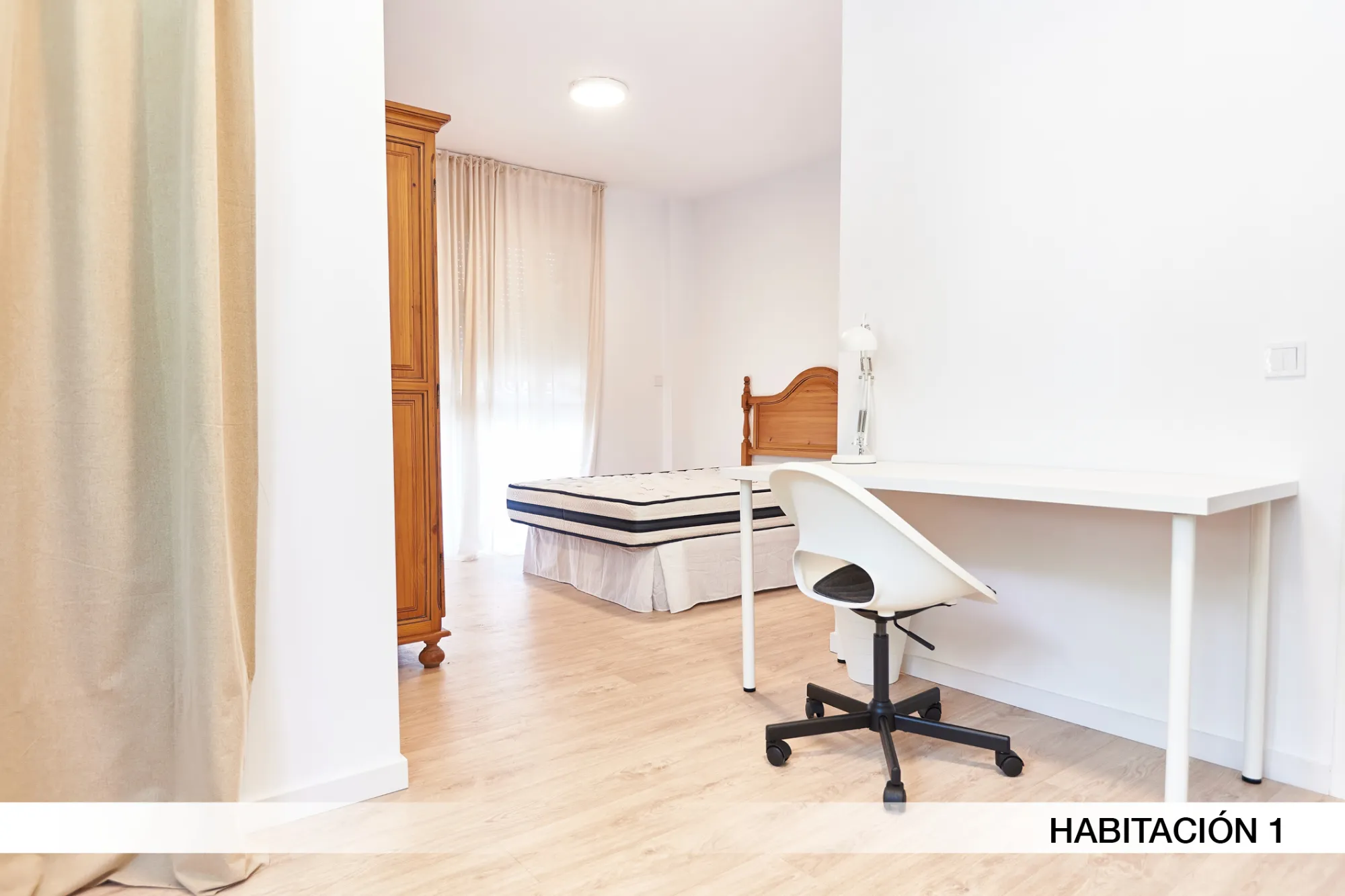 Private room in Seville photo 4