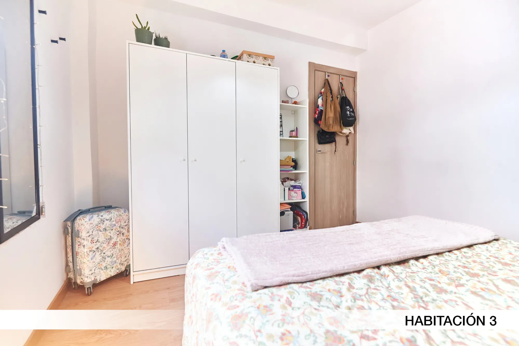 Private room in Seville photo 3