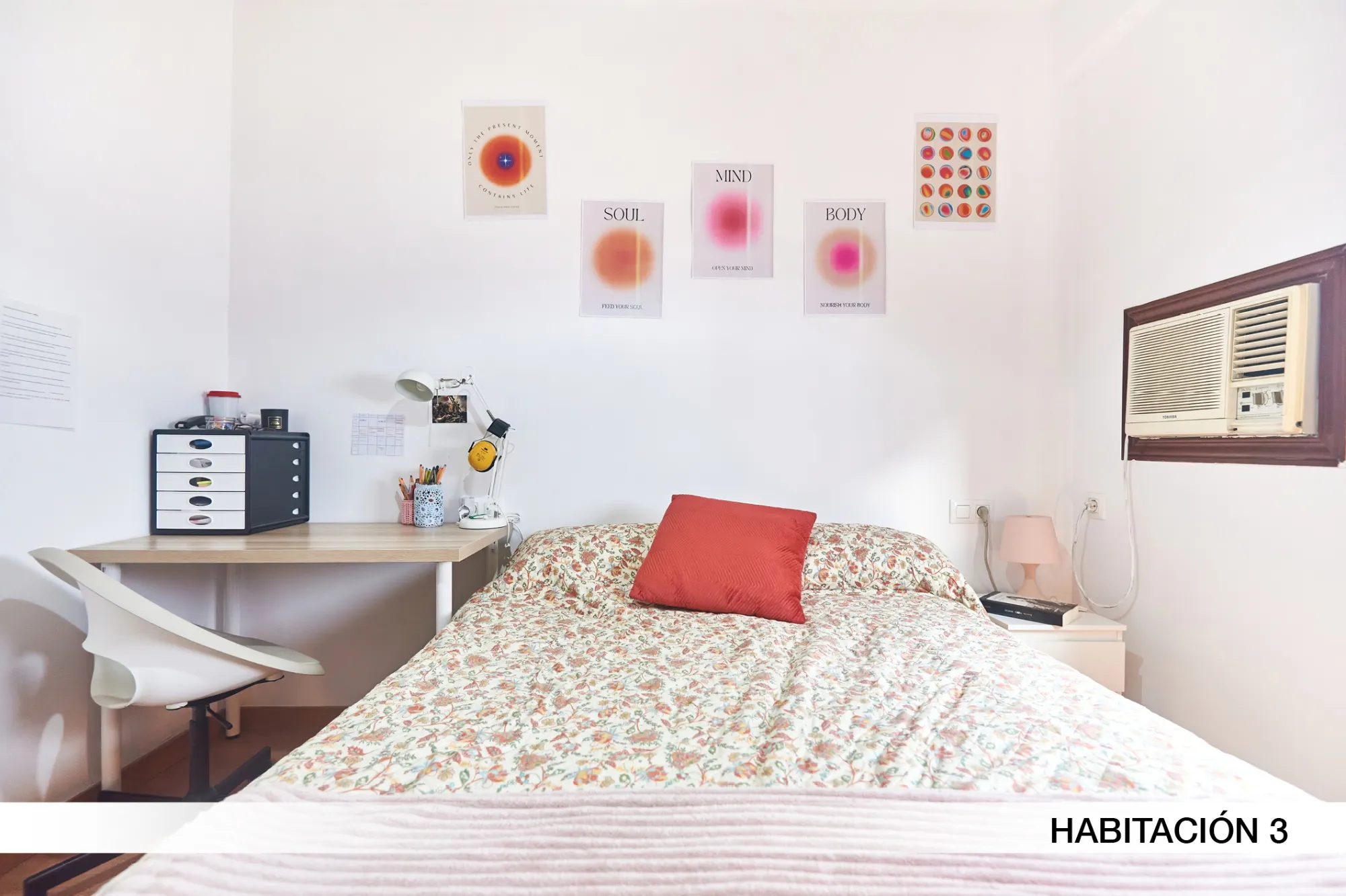 Private room in Seville photo 4