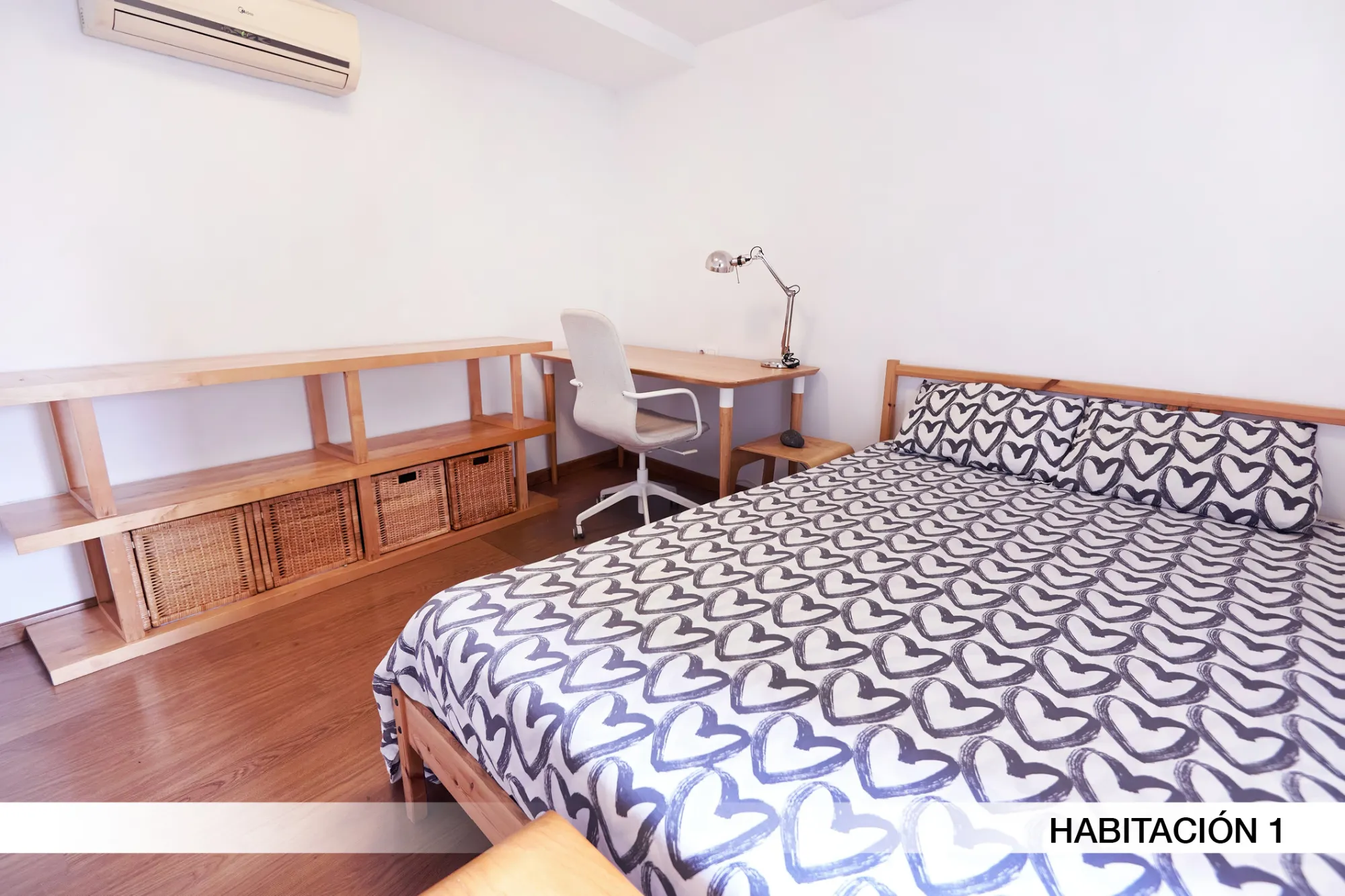 Private room in Seville photo 3