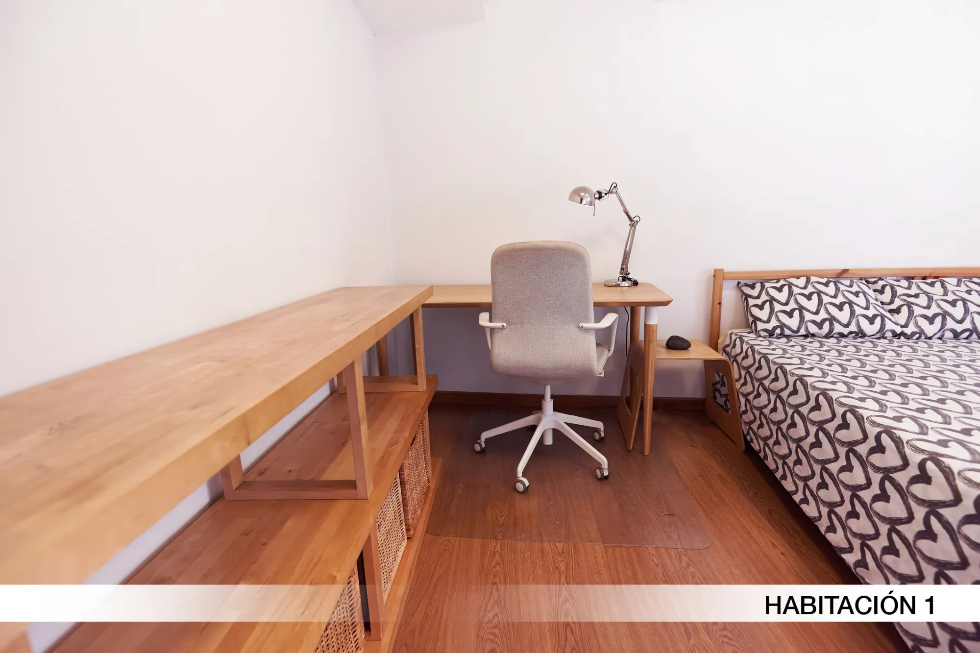 Private room in Seville photo 2