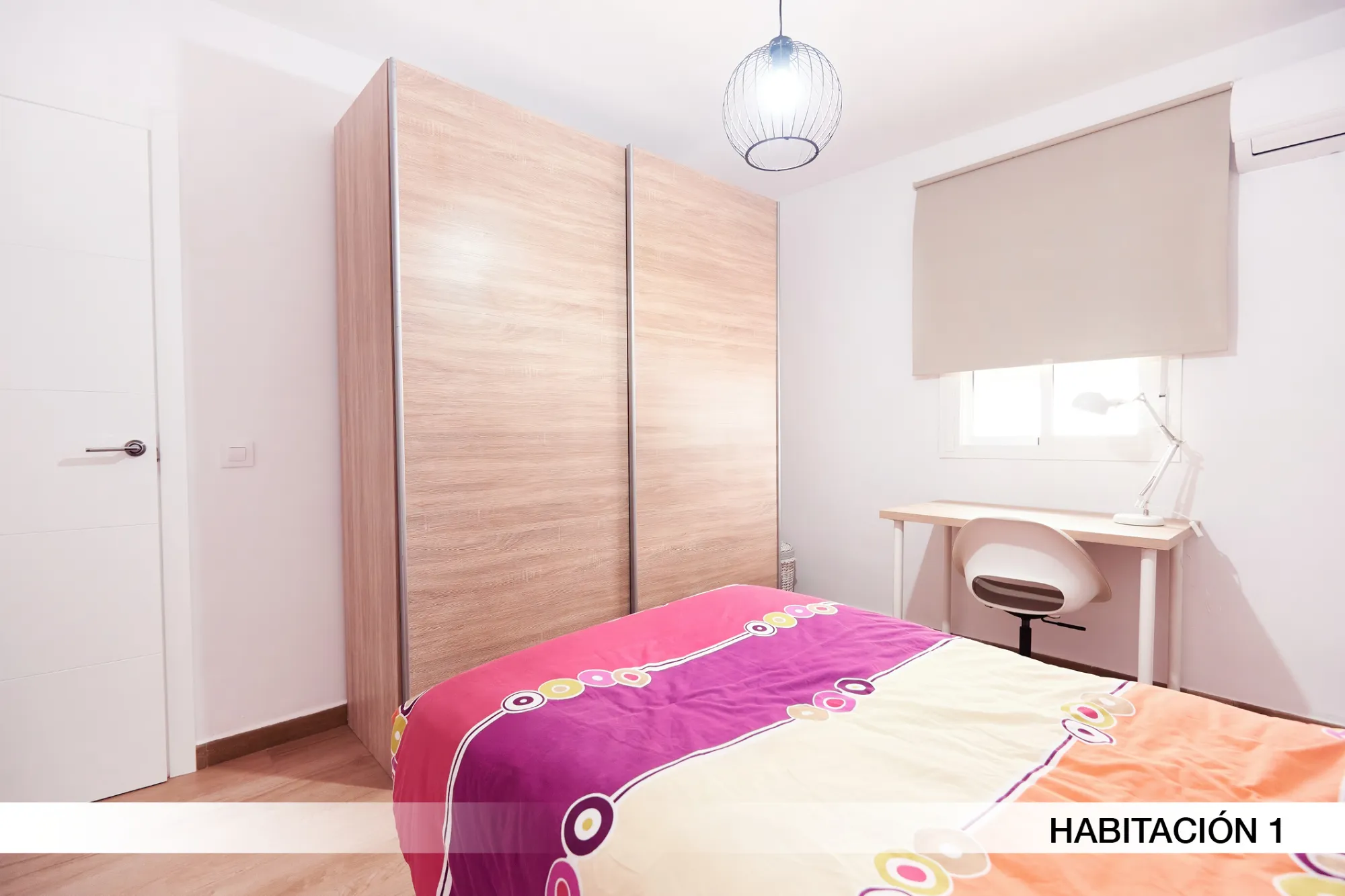 Private room in Seville photo 2