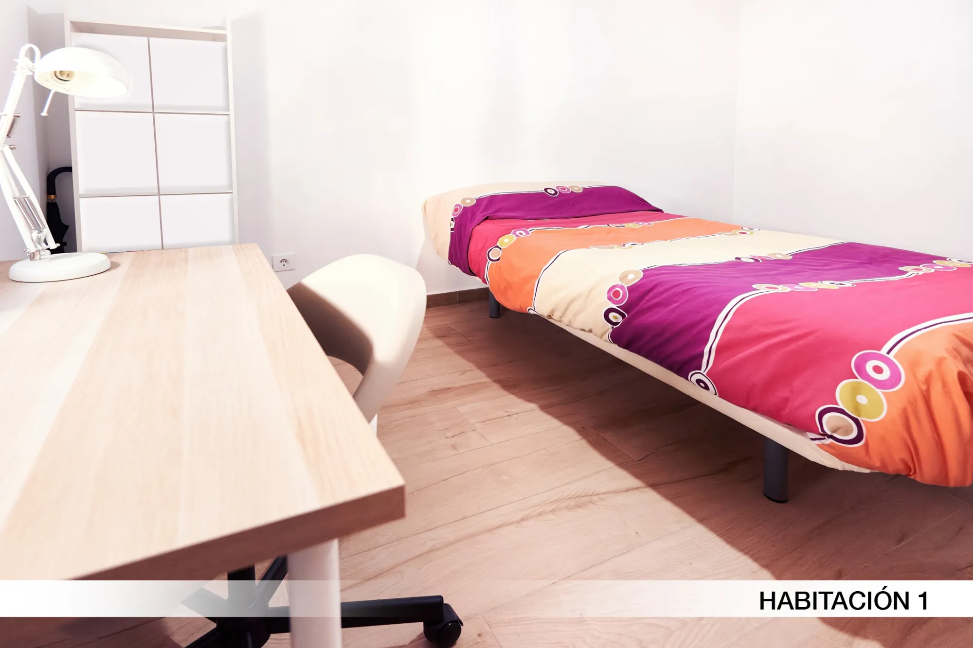 Private room in Seville photo 4