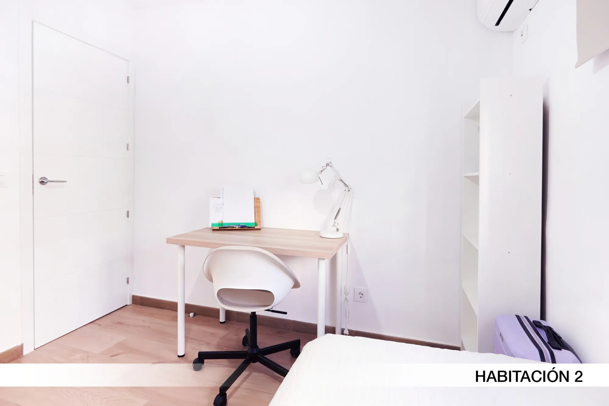 Private room in Seville photo 3