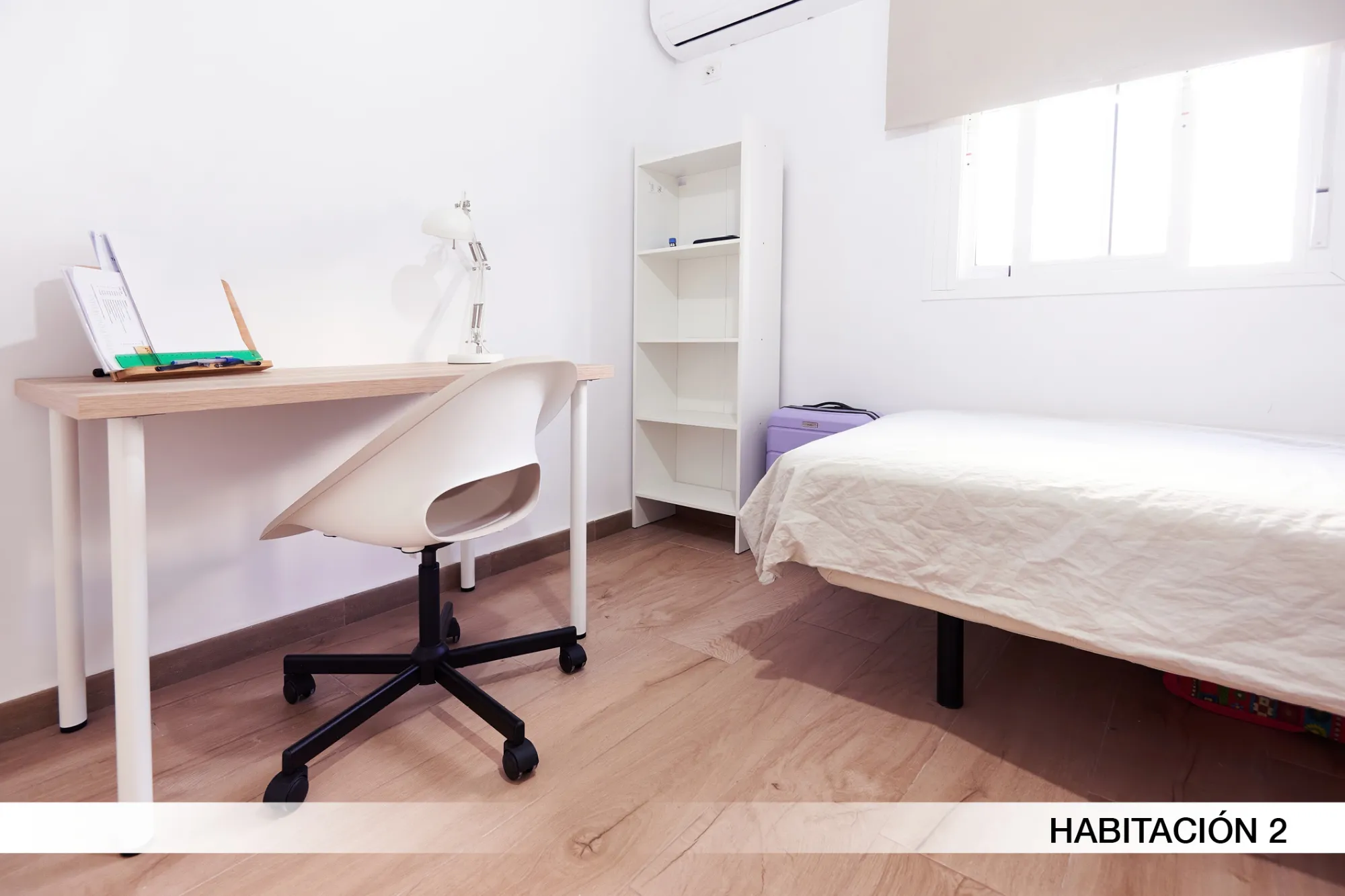 Private room in Seville photo 4