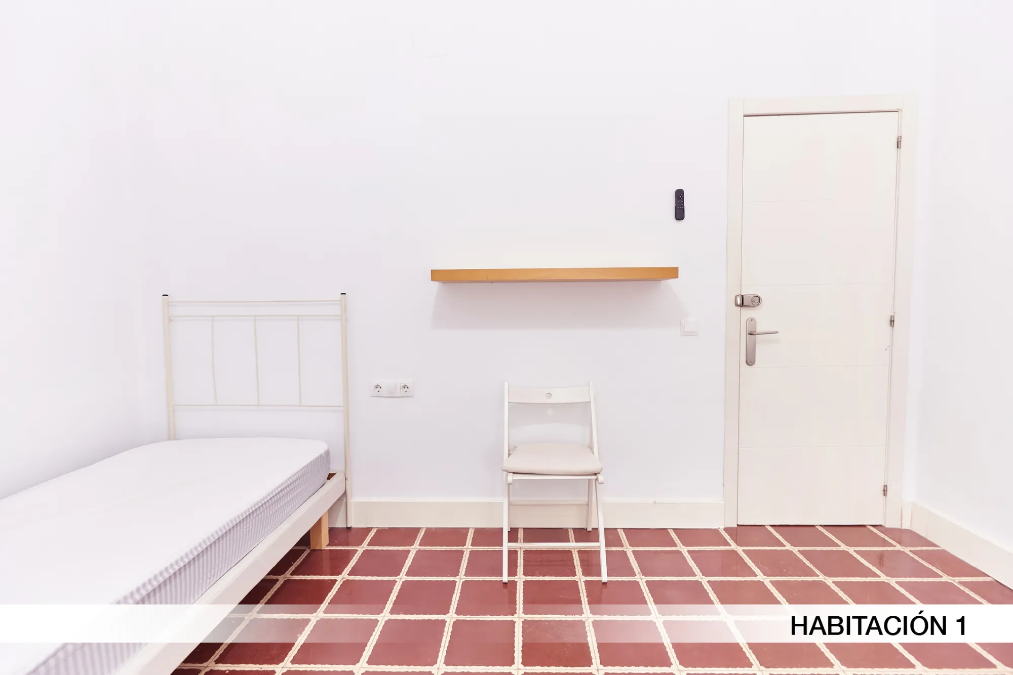 Private room in Seville photo 4