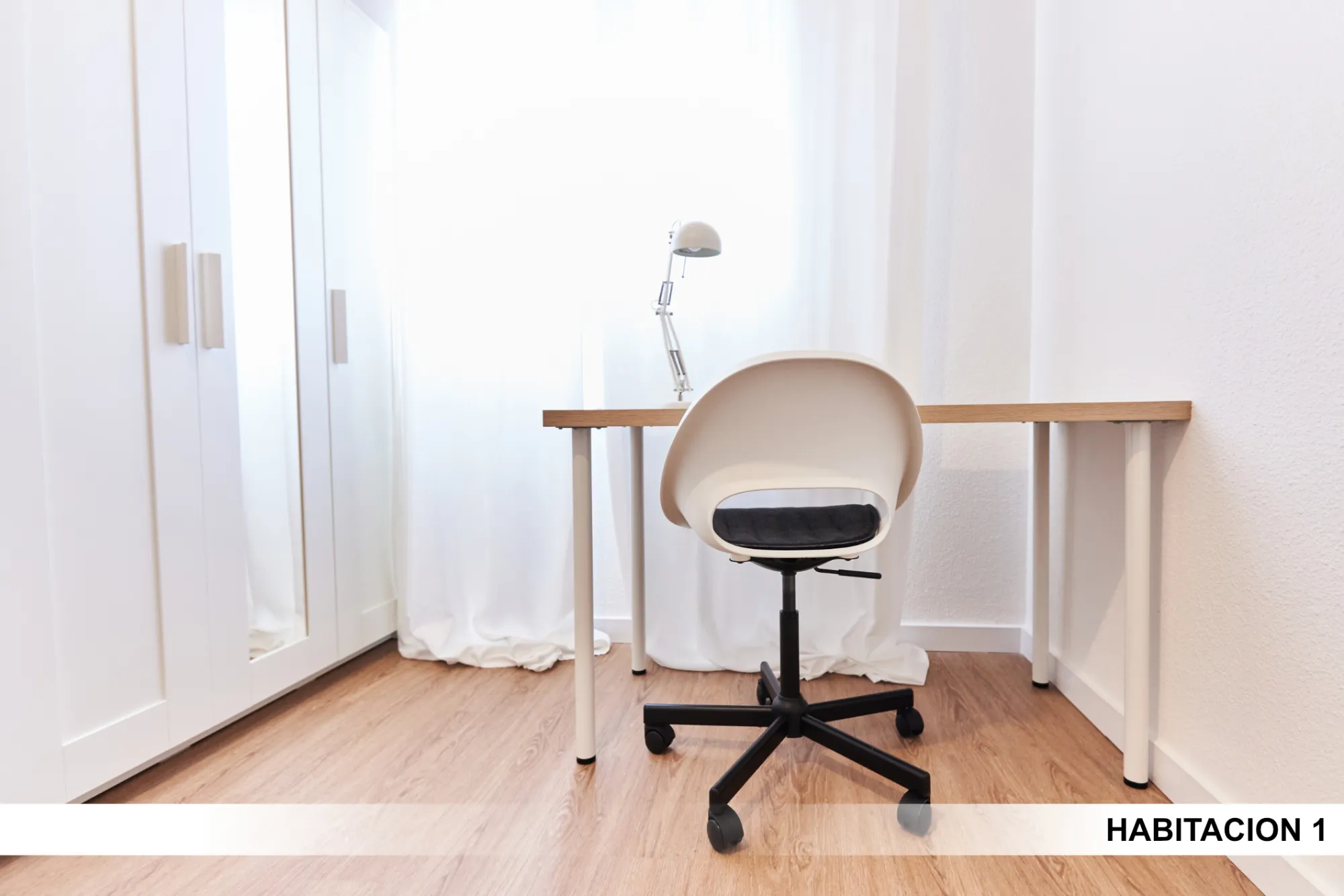 Private room in Seville photo 4