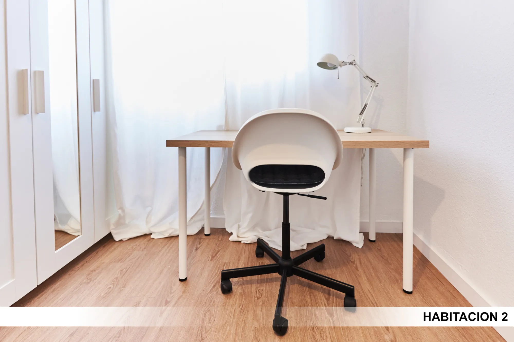 Private room in Seville photo 2