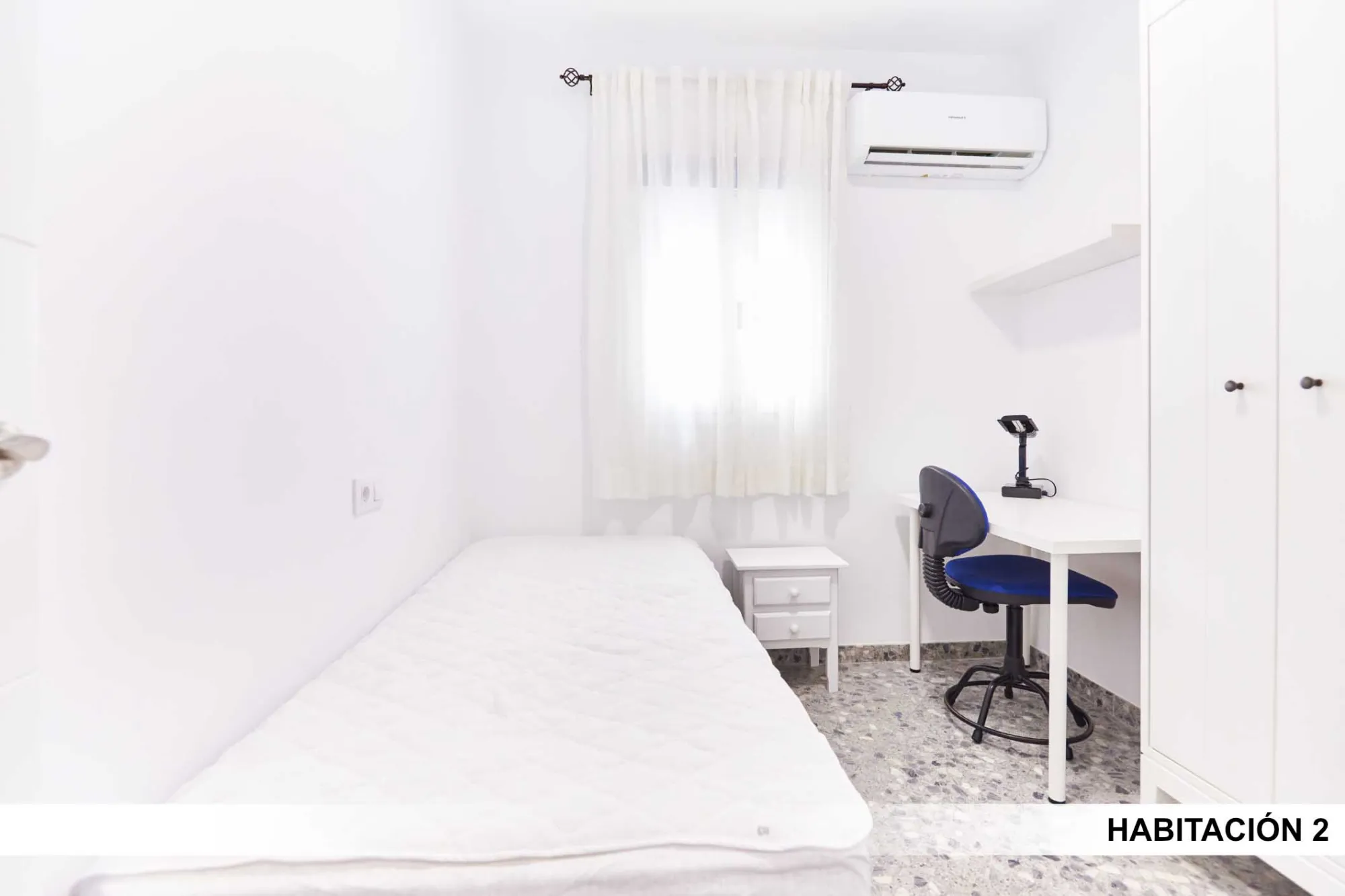 Private room in Seville photo 2