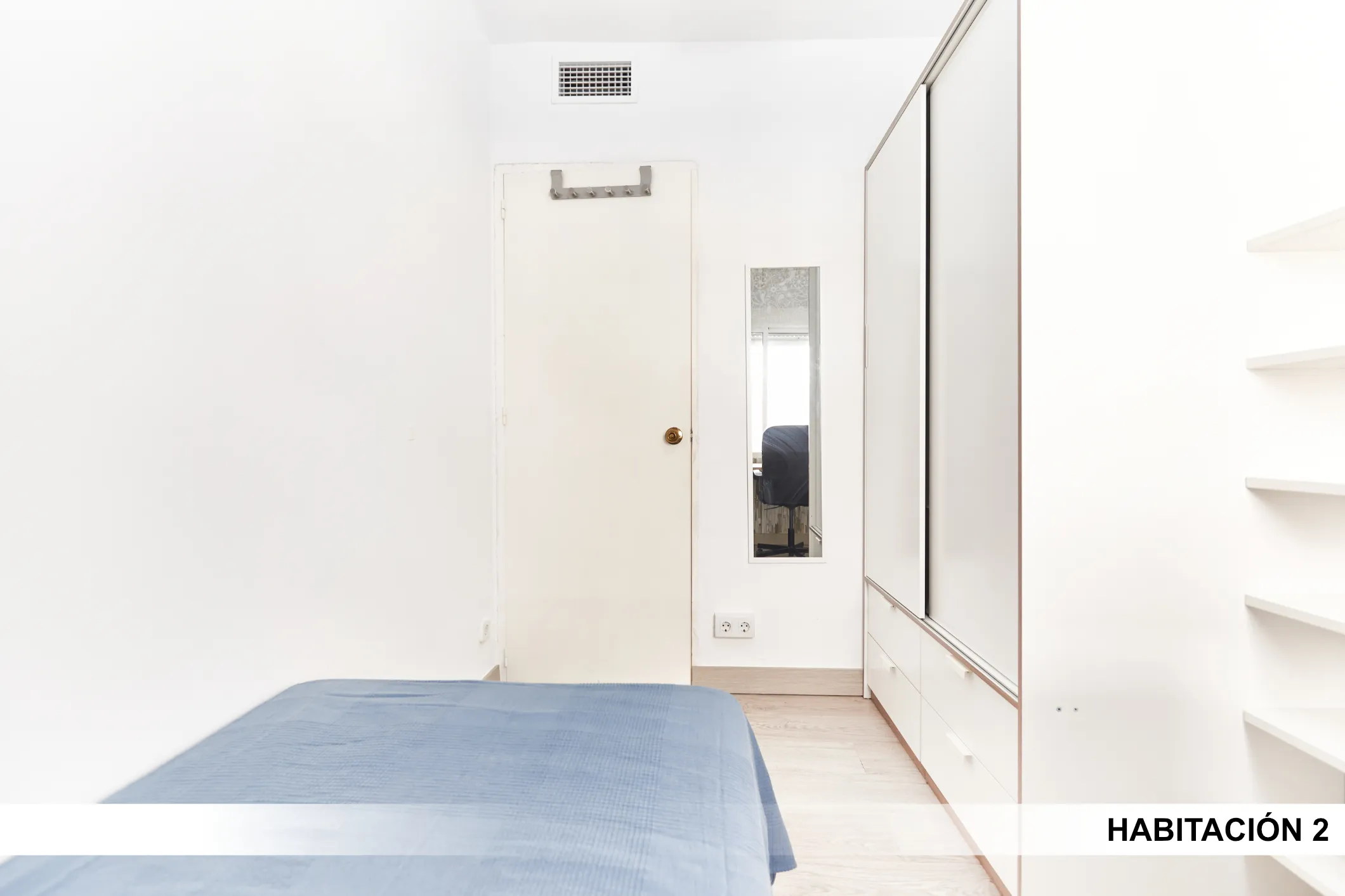 Private room in Seville photo 3