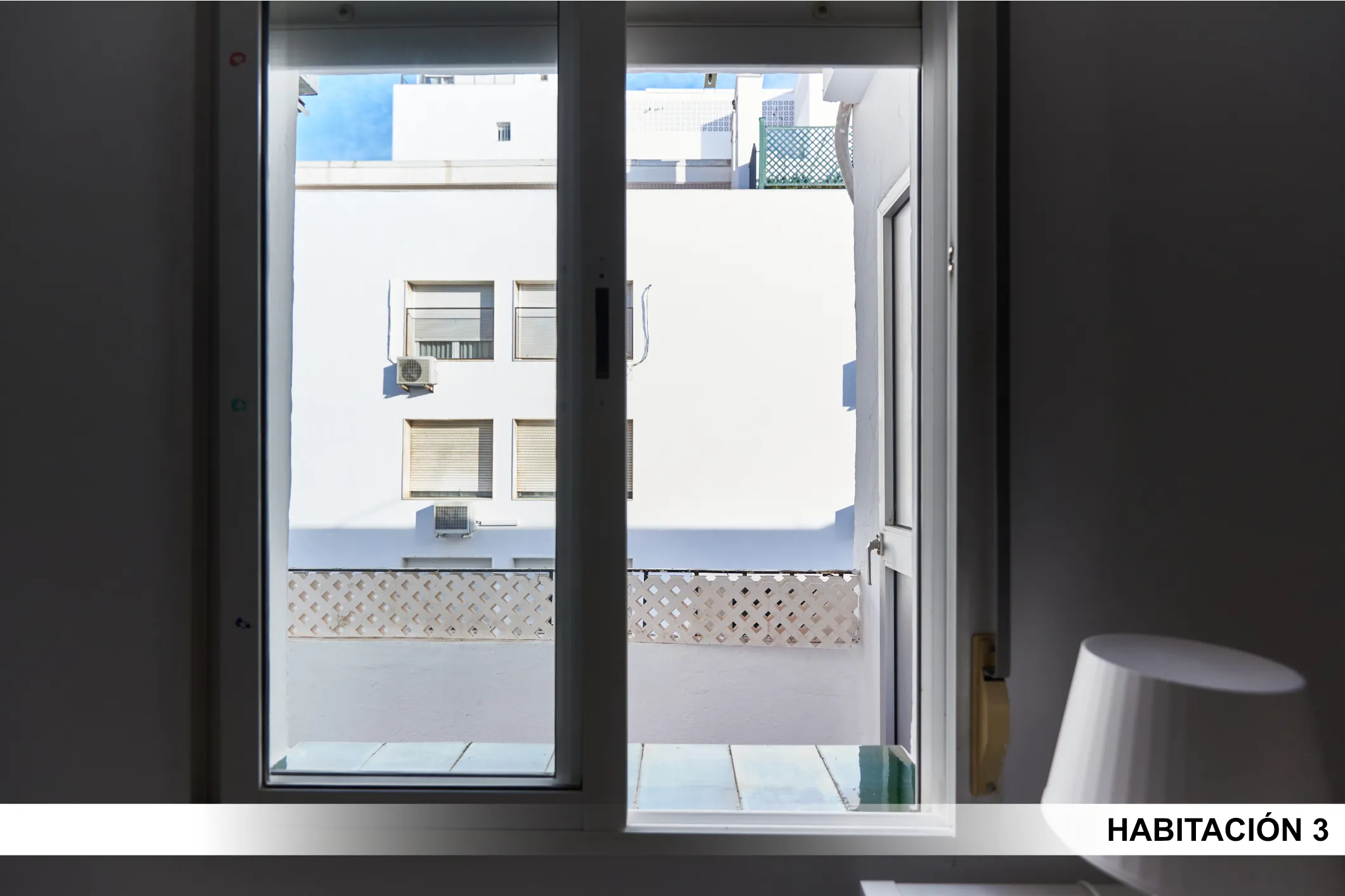 Private room in Seville photo 5