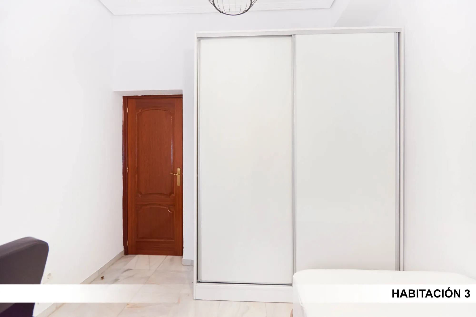 Private room in Seville photo 3