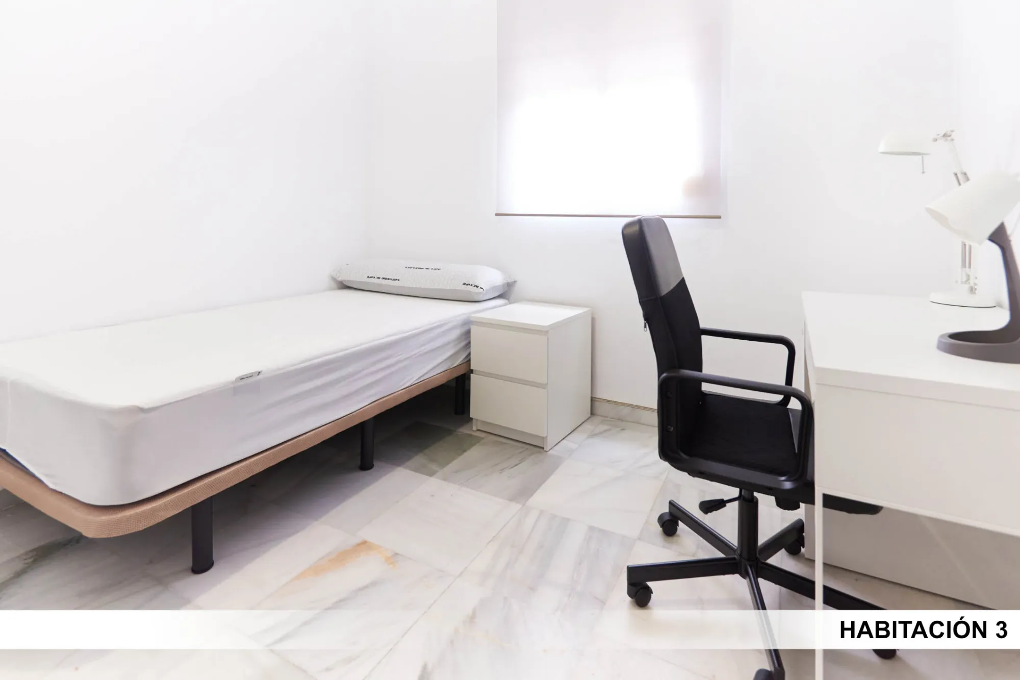 Private room in Seville photo 2