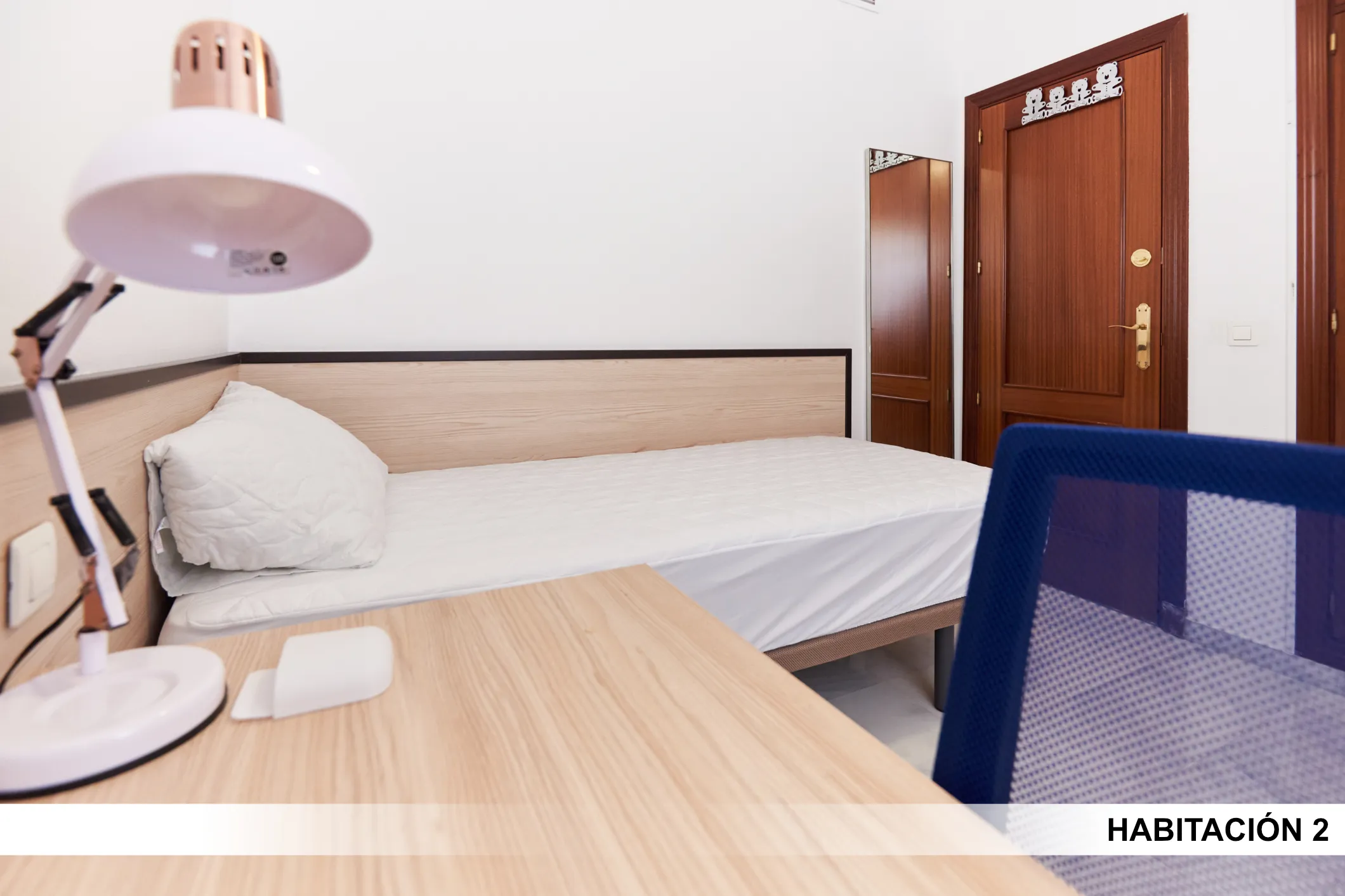 Private room in Seville photo 5