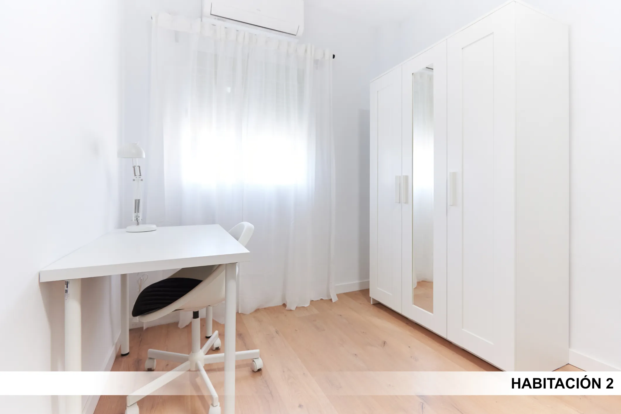 Private room in Seville photo 4