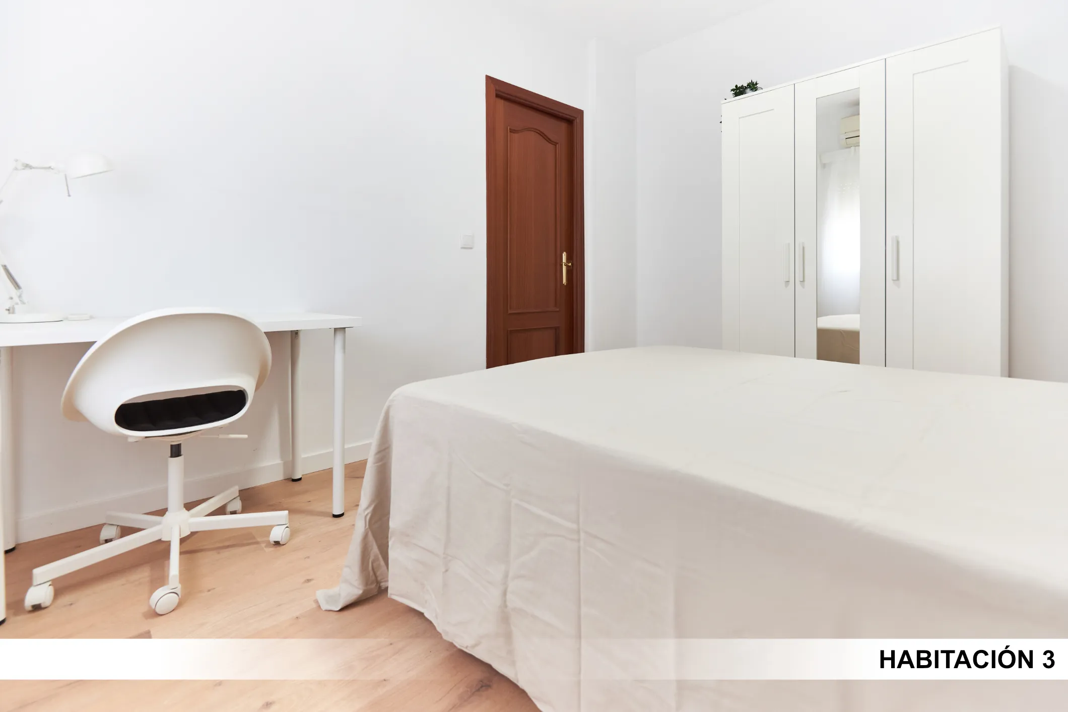 Private room in Seville photo 4