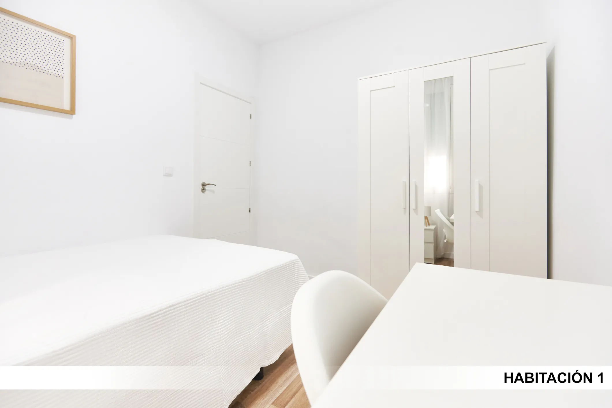 Private room in Seville photo 3