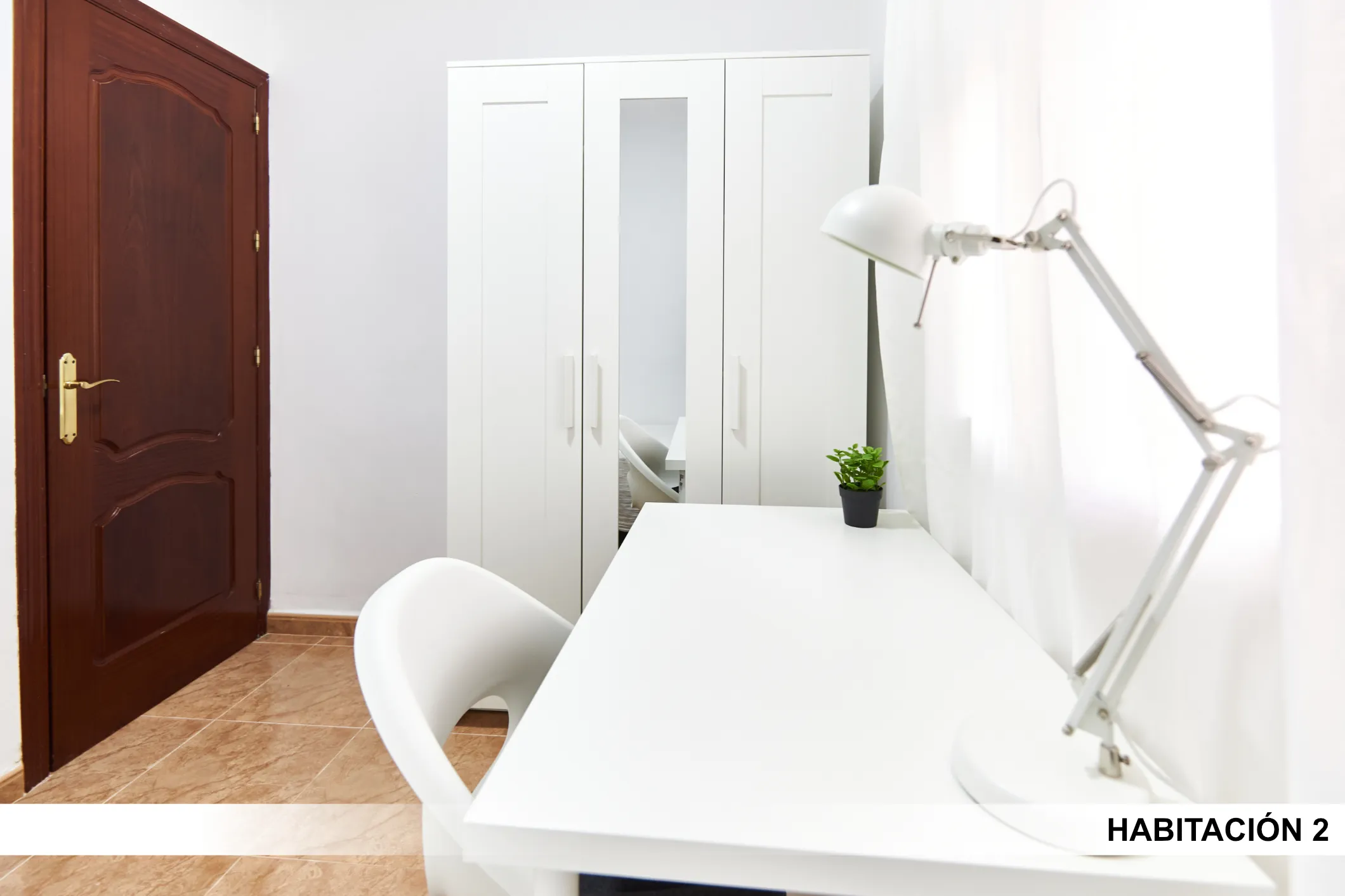 Private room in Seville photo 4