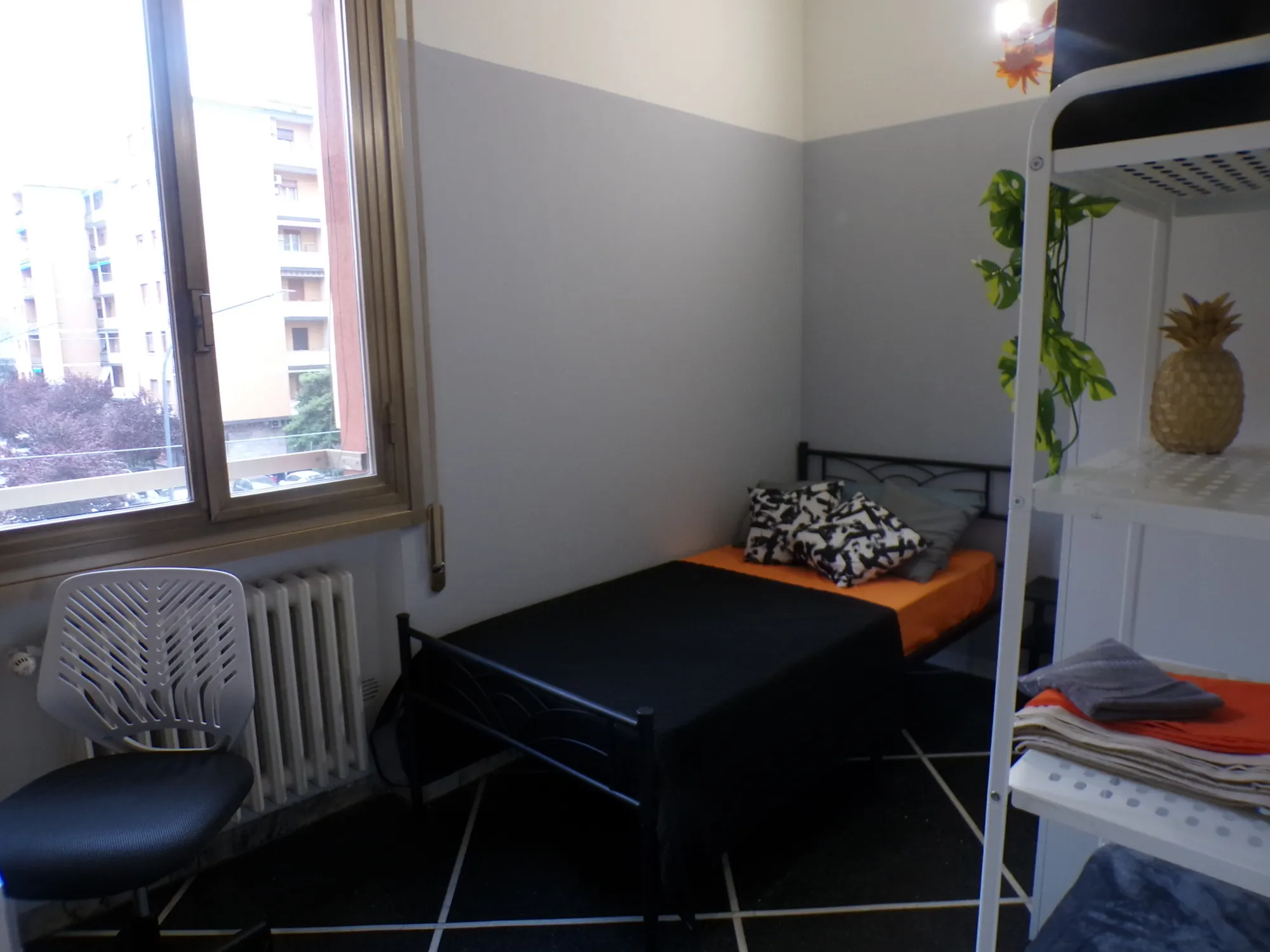 Stanza privata a Bologna