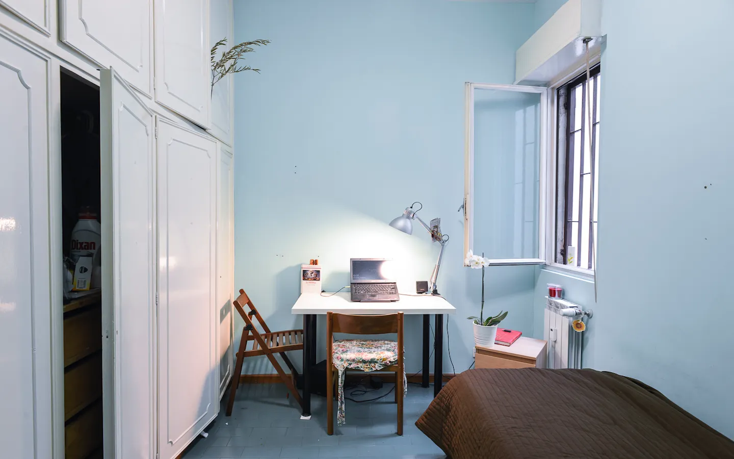 Room 1_INT5