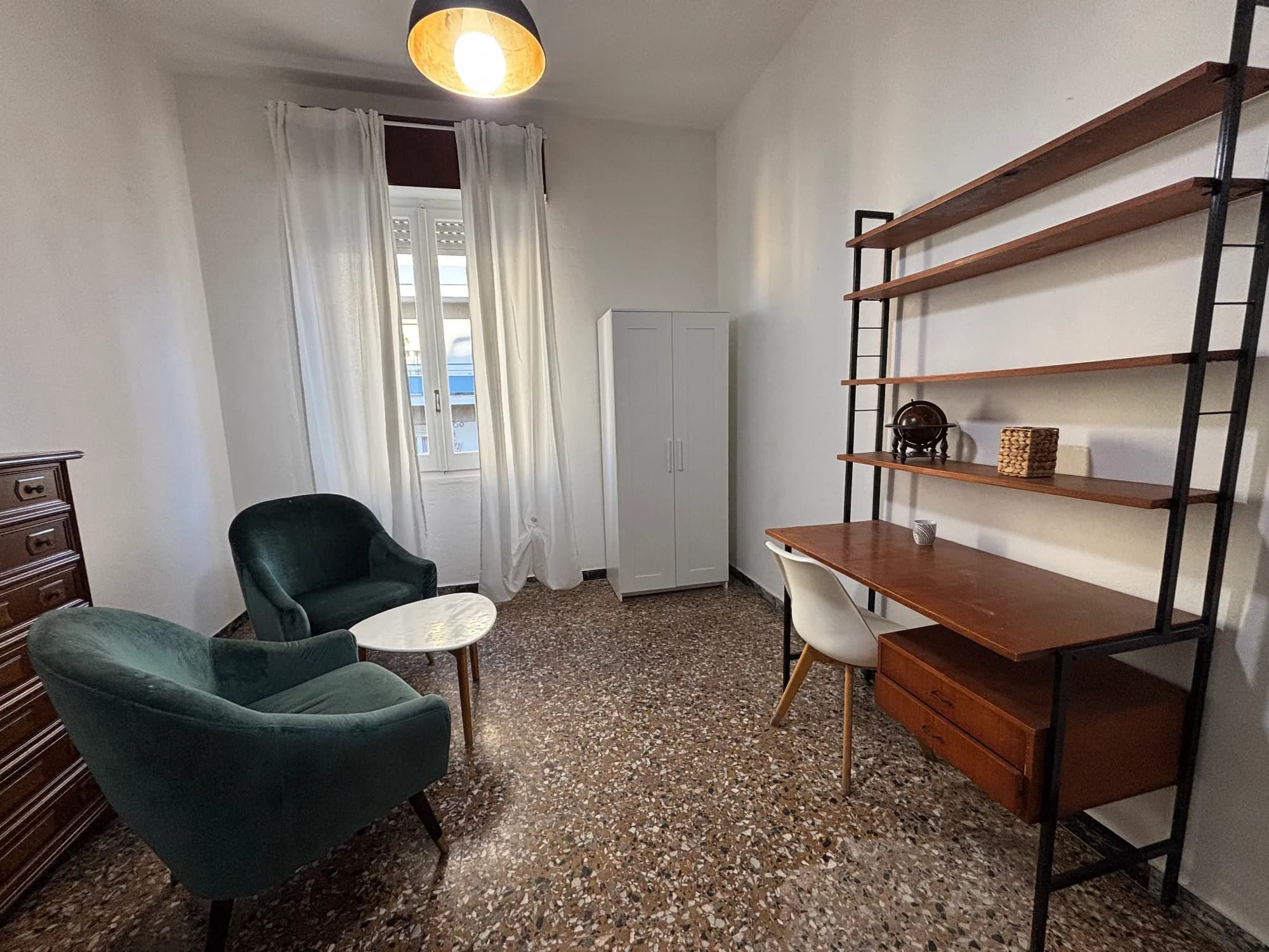 Private room in Cagliari photo 2