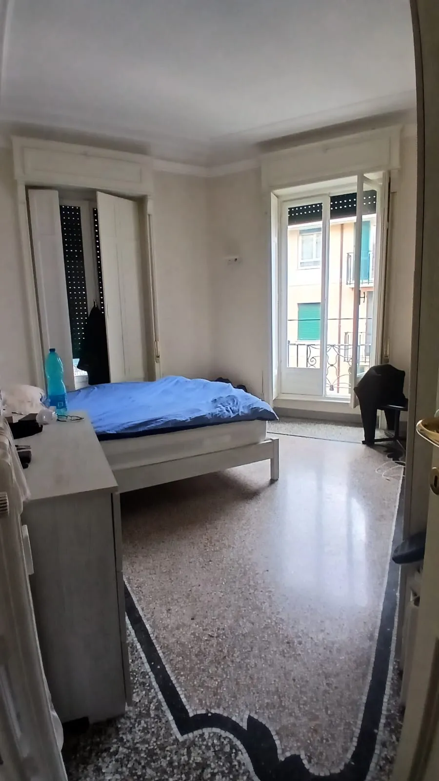 Stanza privata a Genoa