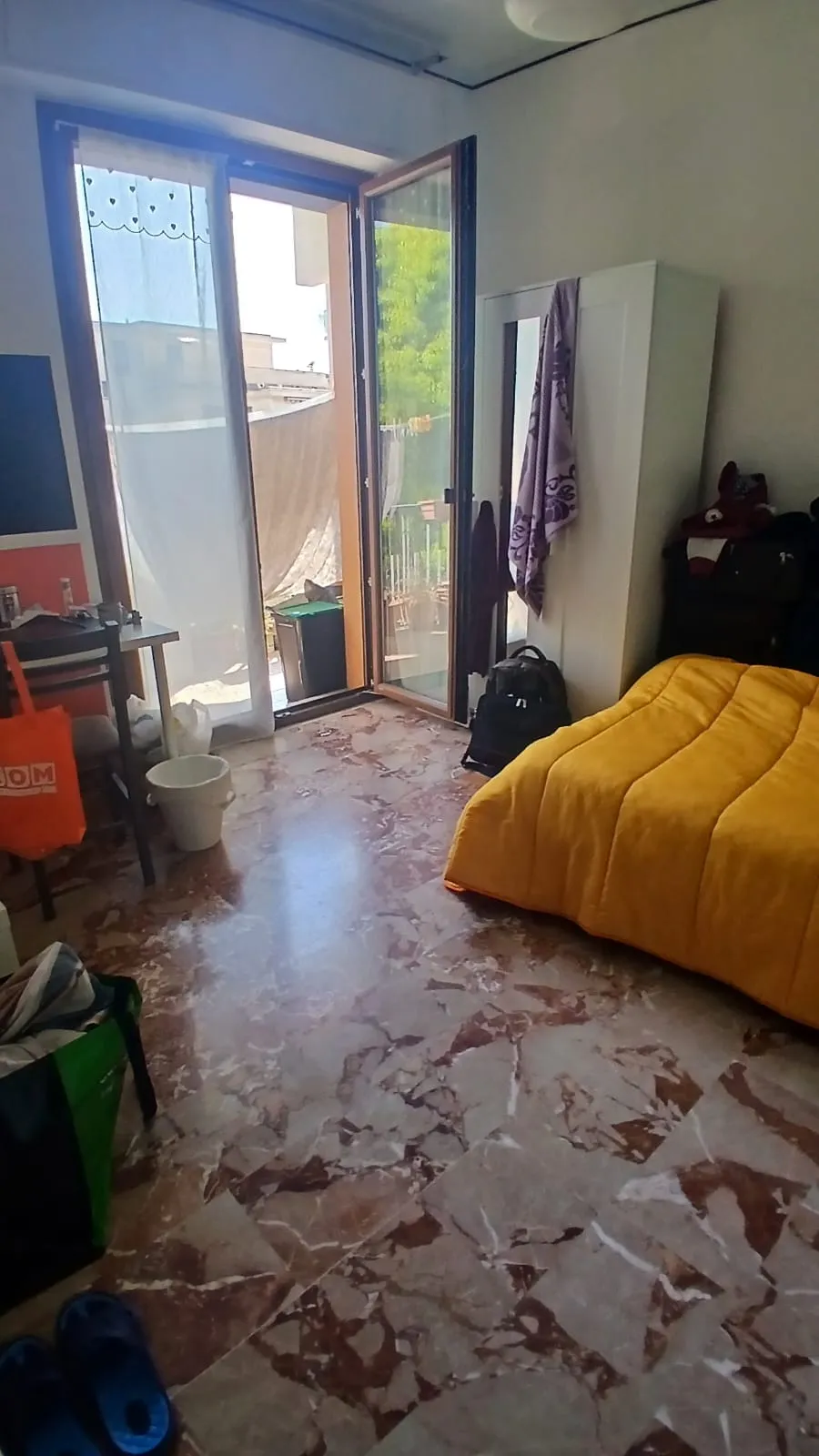 Stanza privata a Genoa